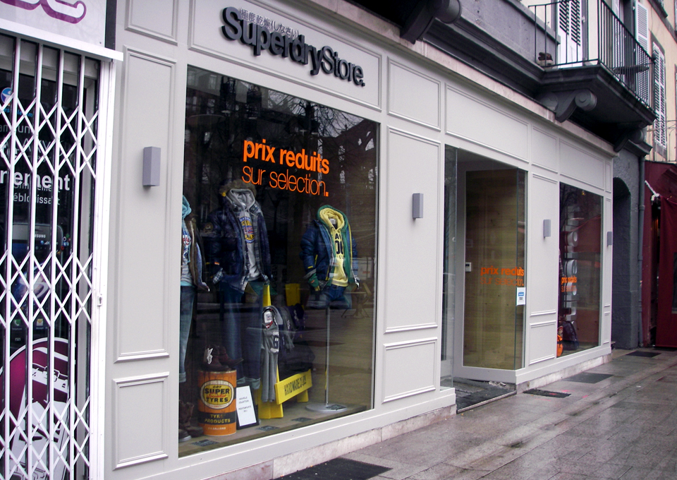 Vitrine Superdry Clermont-Ferrand